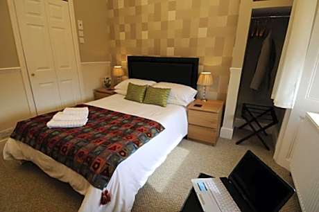 Double Room with Ensuite Bathroom