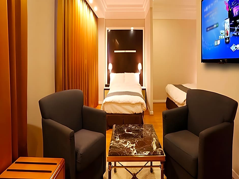 Anmyeondo Plaza Hotel