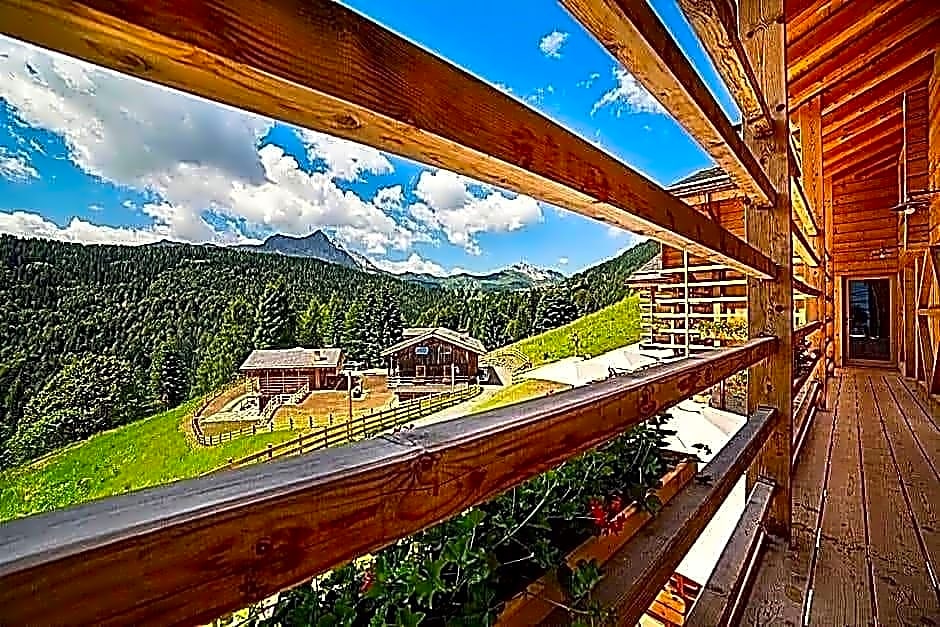 Chalet-Hôtel Borgo Eibn Mountain Lodge, The Originals Relais