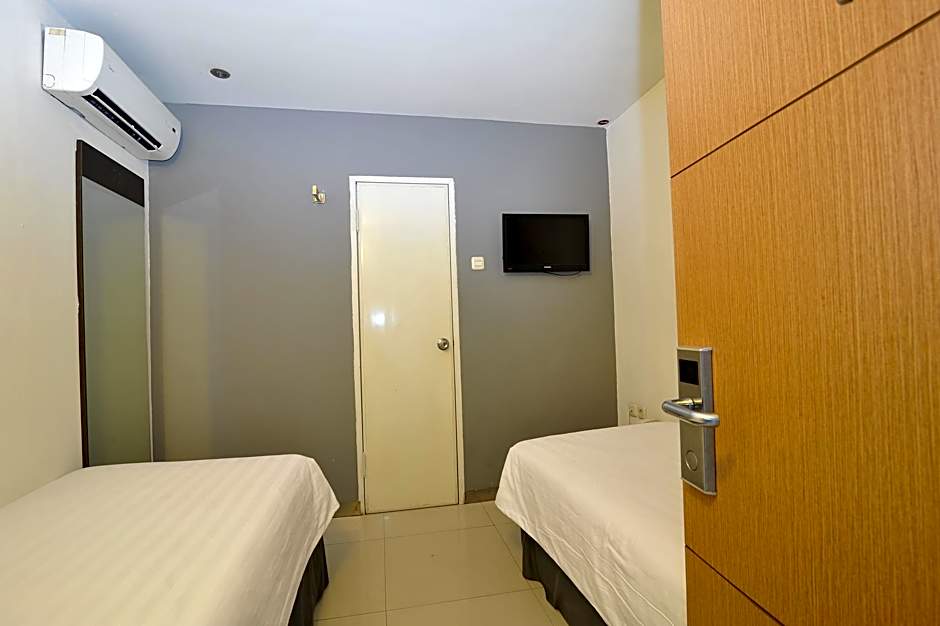 EXPANDER HOTEL Semarang (Formerly CityOne)