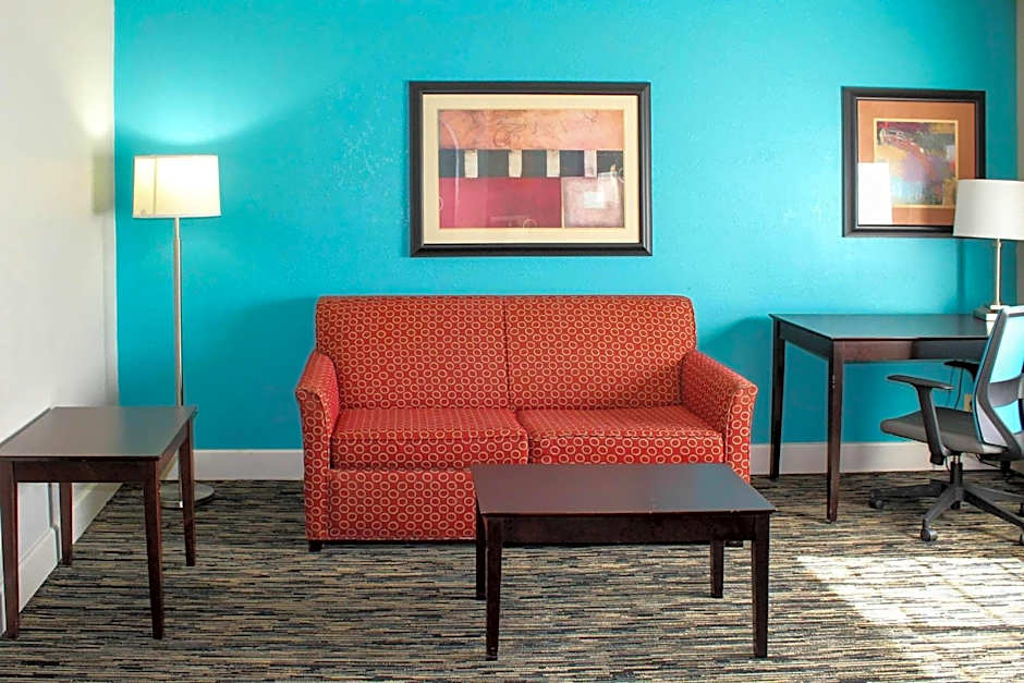 Quality Inn Crossville Near Cumberland Mountain State Park