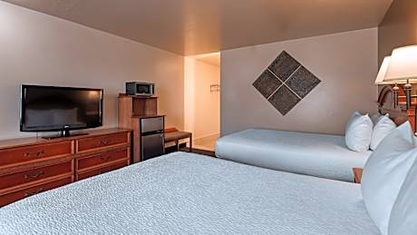Queen Suite with Sofa Bed
