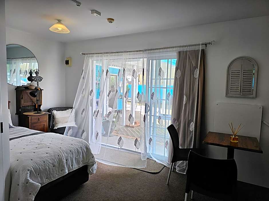 Albert Number 6 Motel