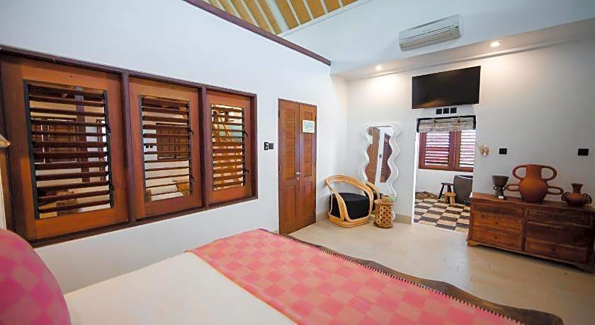 Bombora Medewi Wavelodge