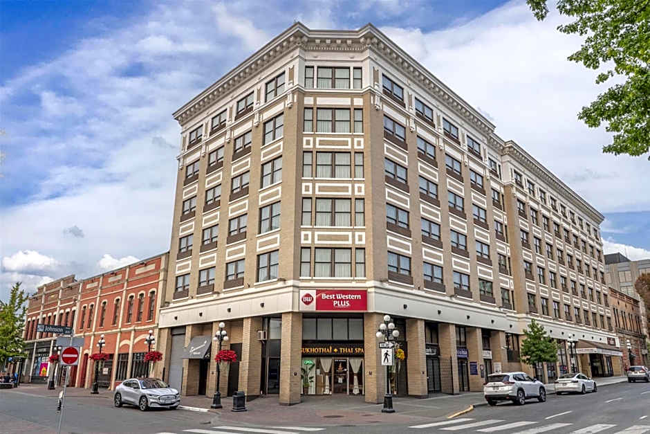 Best Western Plus Carlton Plaza Hotel