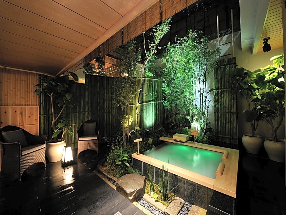 Ryoan Kazuki with Luxury Kyoto Collections KADEN