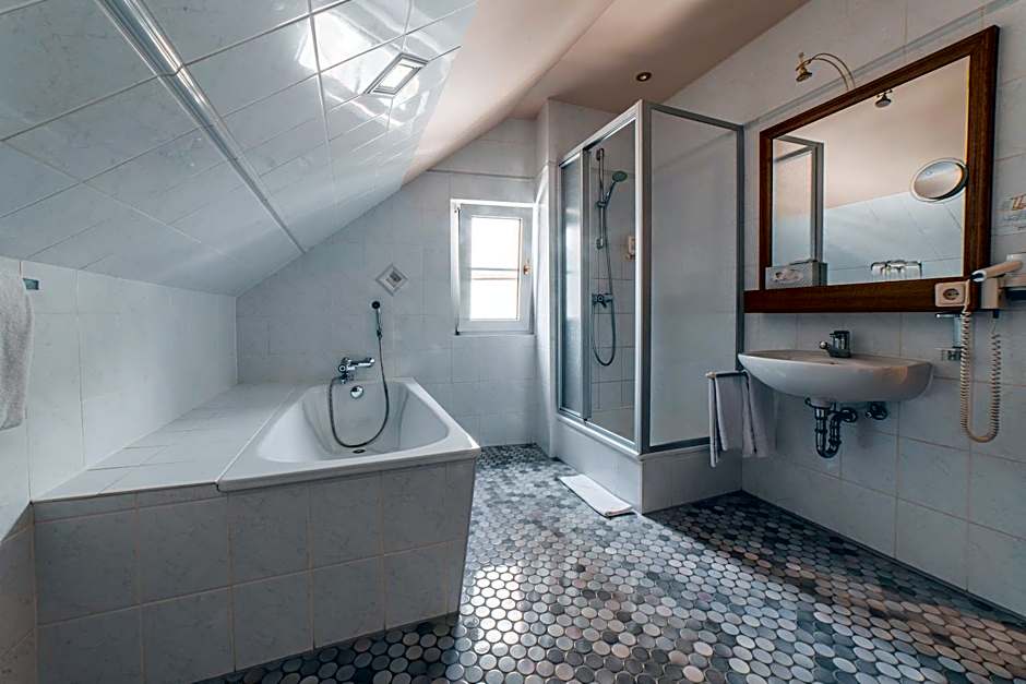 AKZENT Hotel Berg's Alte Bauernschanke- Wellness und Wein