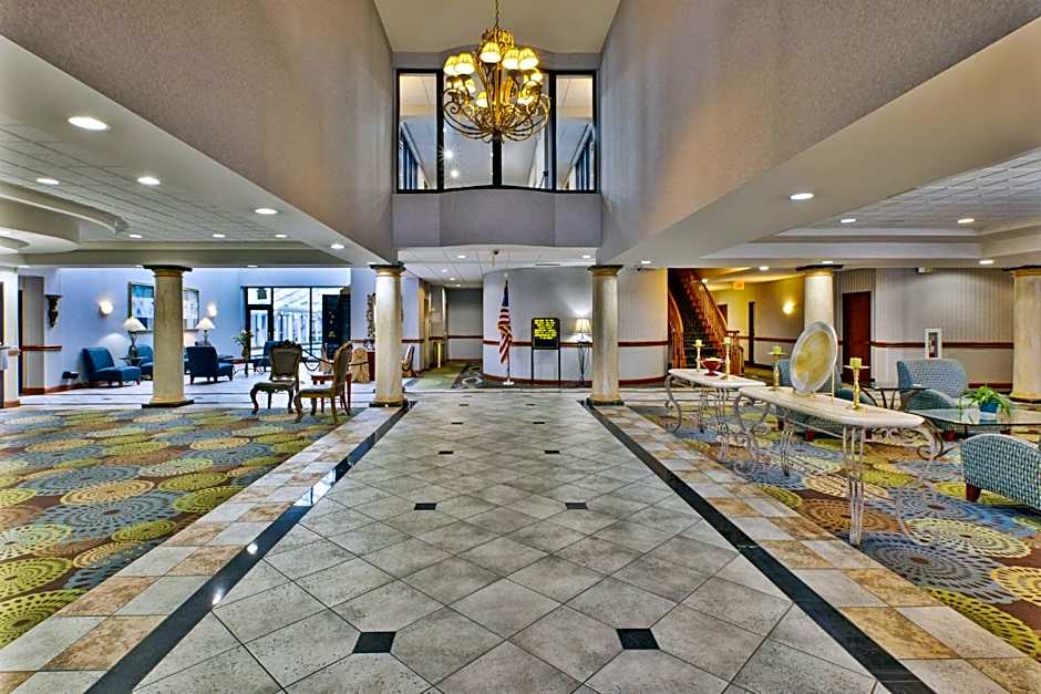 Holiday Inn Express Hotel & Suites - Belleville Area By IHG