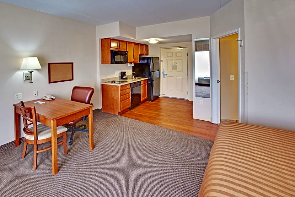 Candlewood Suites Omaha Airport By IHG
