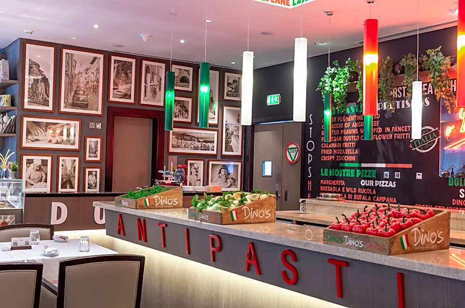 Pearl Rotana Capital Centre