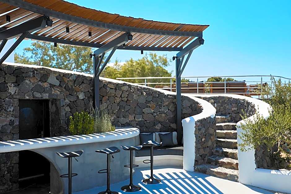 Oia Suites