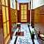 Triomphe Hostel