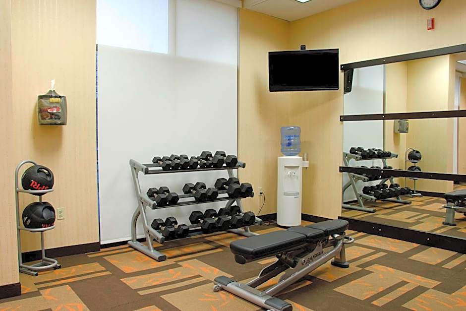 Courtyard by Marriott Waterbury Downtown