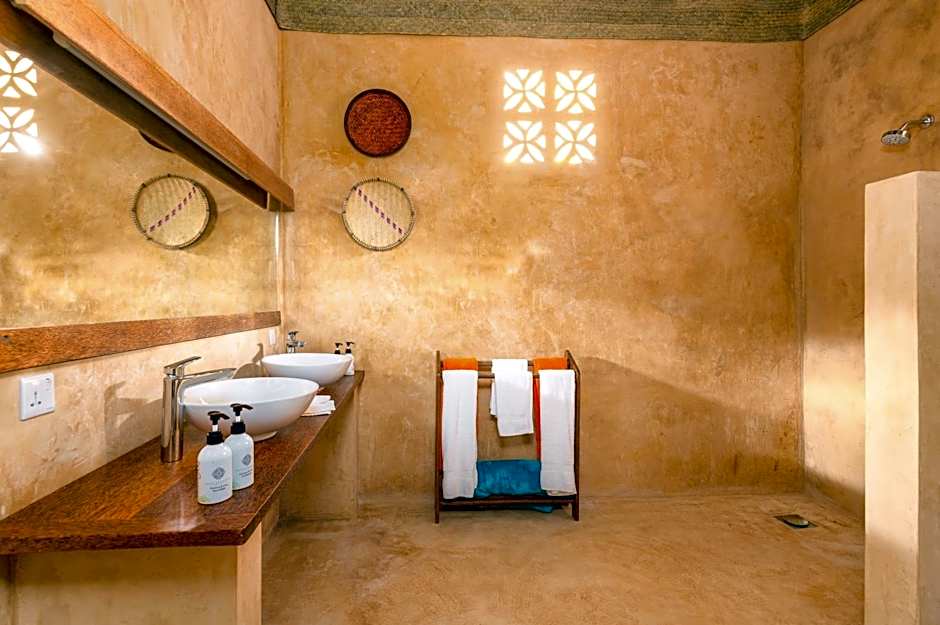 Zanzibar Sunrise at Bandas