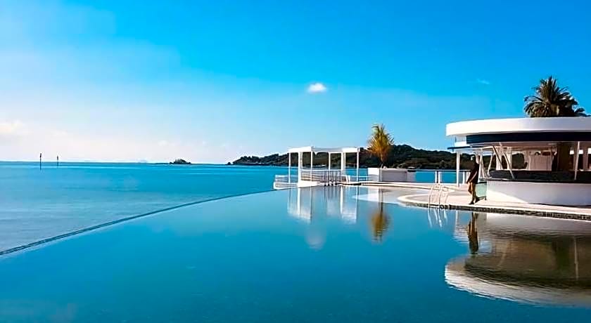 Doulos Phos The Ship Hotel