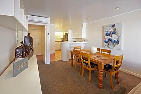 Two-Bedroom Apartment - Poolside