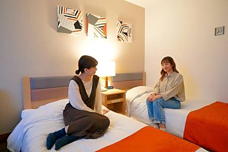Economy Twin Room - Non-Smoking