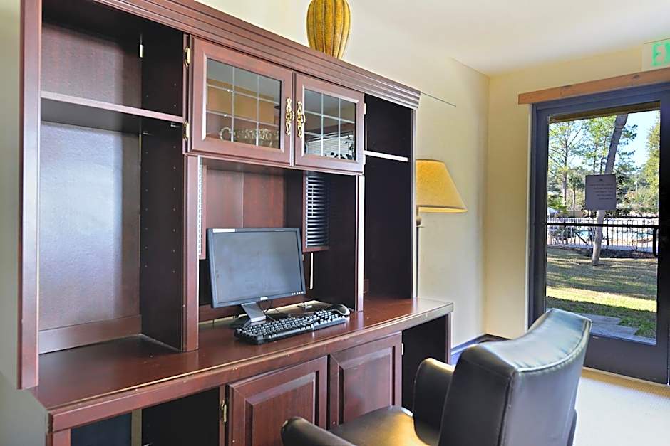 Motel 6-Gainesville, FL