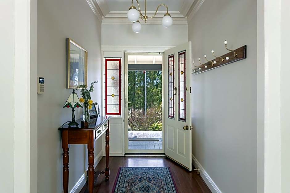 Bethany Manor Bed & Breakfast