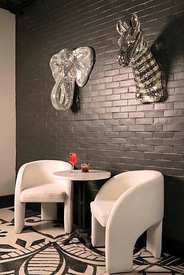 Moxy Columbia Downtown
