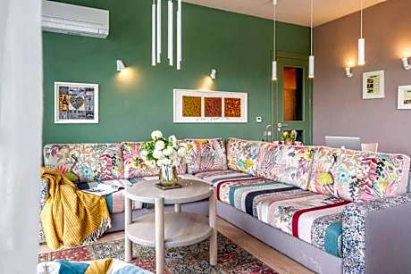 Deluxe One-Bedroom Apartment with Garden View