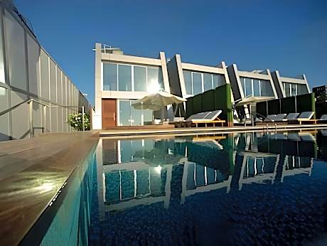 Veer Luxury Boutique Hotel & Beach Club