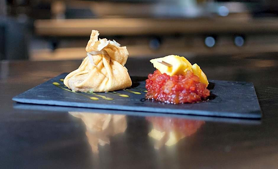 Escuderos Hotel Cruz