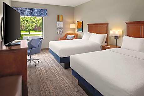 Queen Room with Two Queen Beds - Hearing Accessible/Non-Smoking