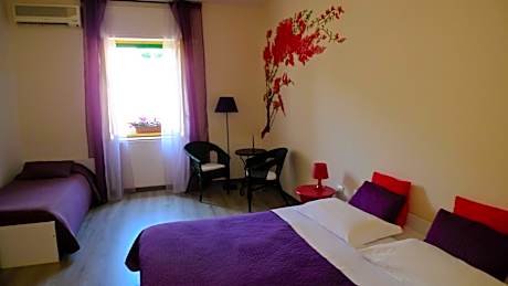 Triple Room with City View