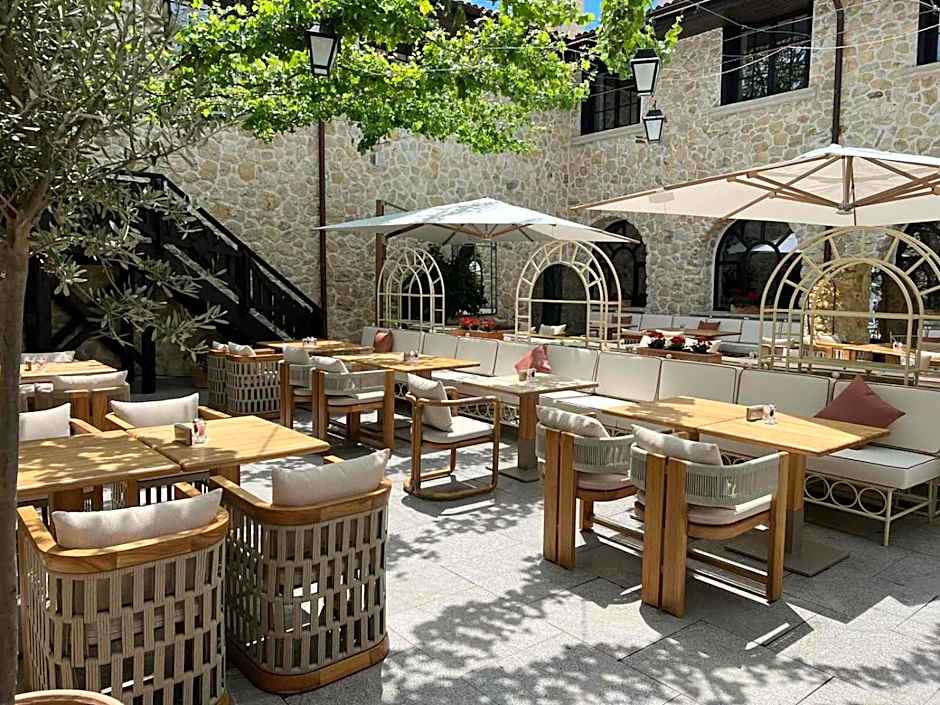Castro Mesembria Boutique Hotel