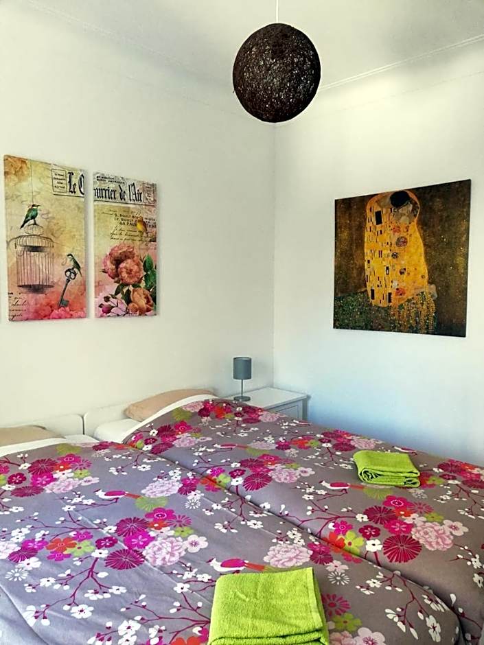 BED&SHOWER Moscavide -Self Check-In