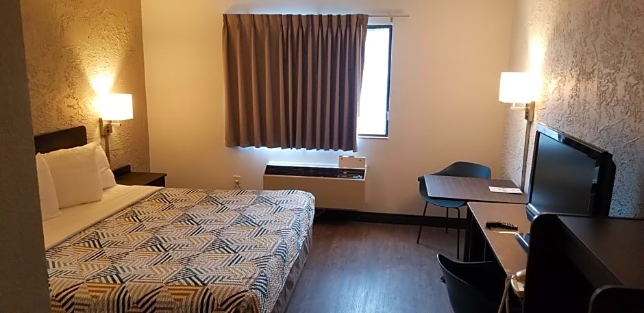 Motel 6 Elk Grove Village - O'Hare