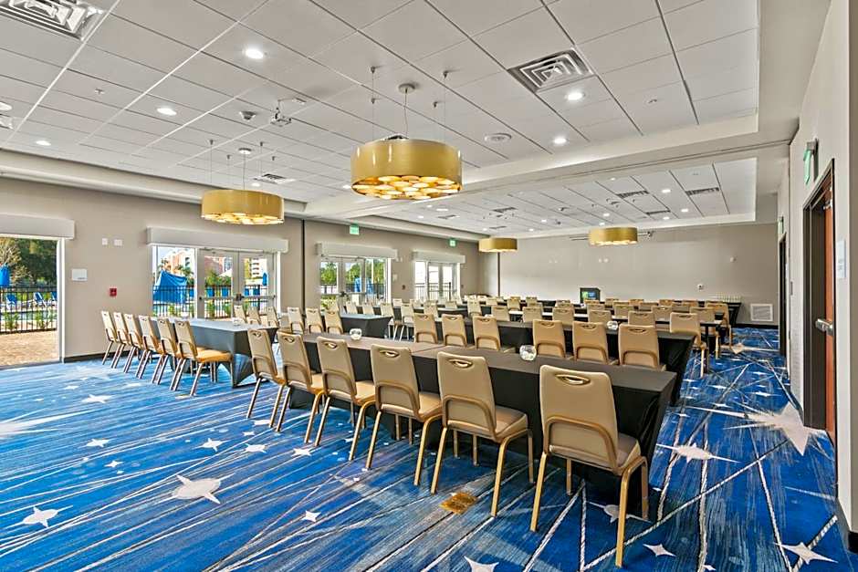 Holiday Inn Express Orlando - Lake Buena Vista Area By IHG