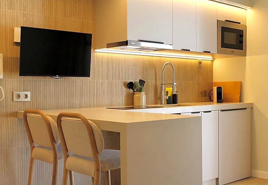 Bungalows Side Shore