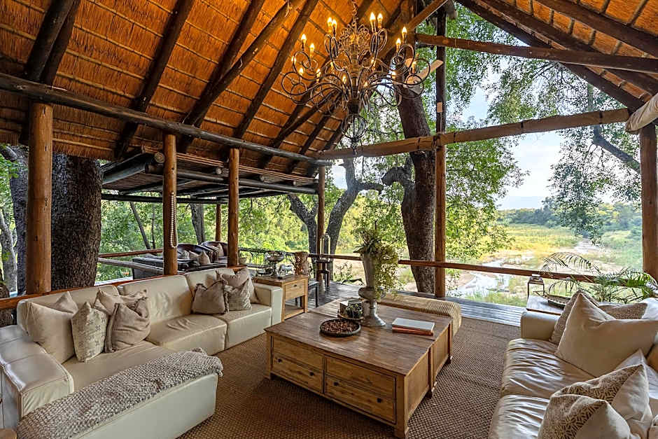 Kuname Safari Lodge