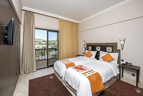 DOUBLE STANDARD ROOM