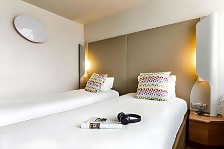 Standard Room - 2 Single Beds