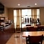 Bellerose Inn