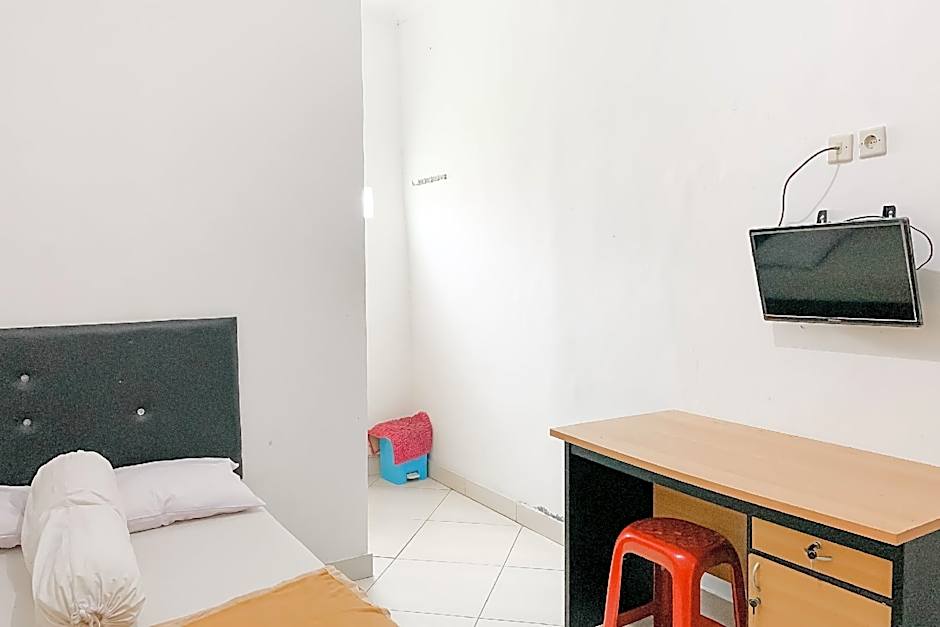 Penginapan Losmen Ayu Pamanukan RedPartner