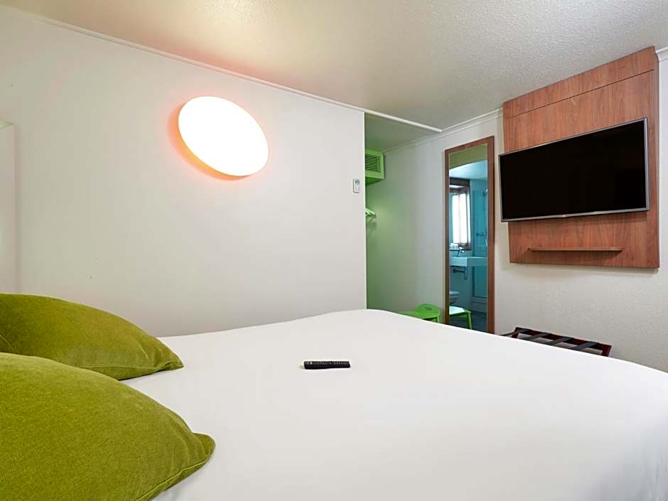 Campanile Montesson Le Vesinet Hotel