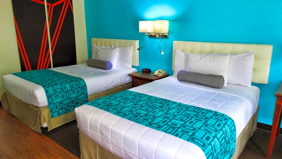 Howard Johnson by Wyndham Savannah GA