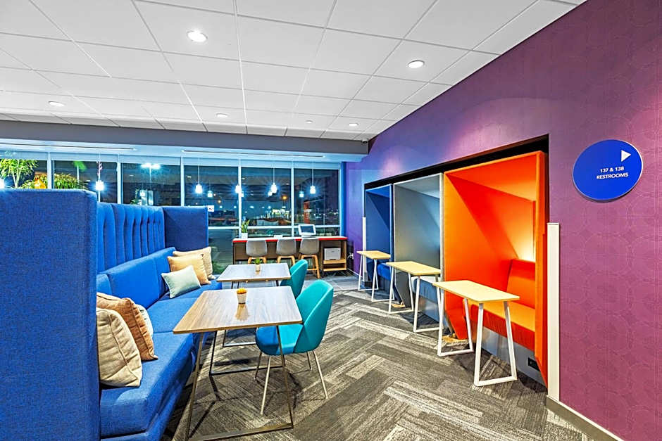 Tru by Hilton Laredo Airport Area, TX