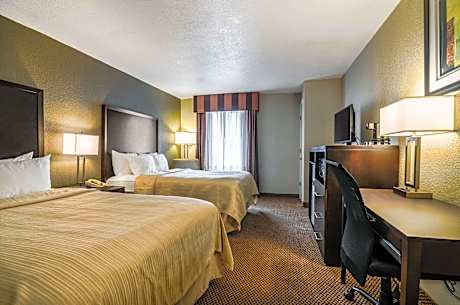 1 King Bed  No Smoking  Accessible Room