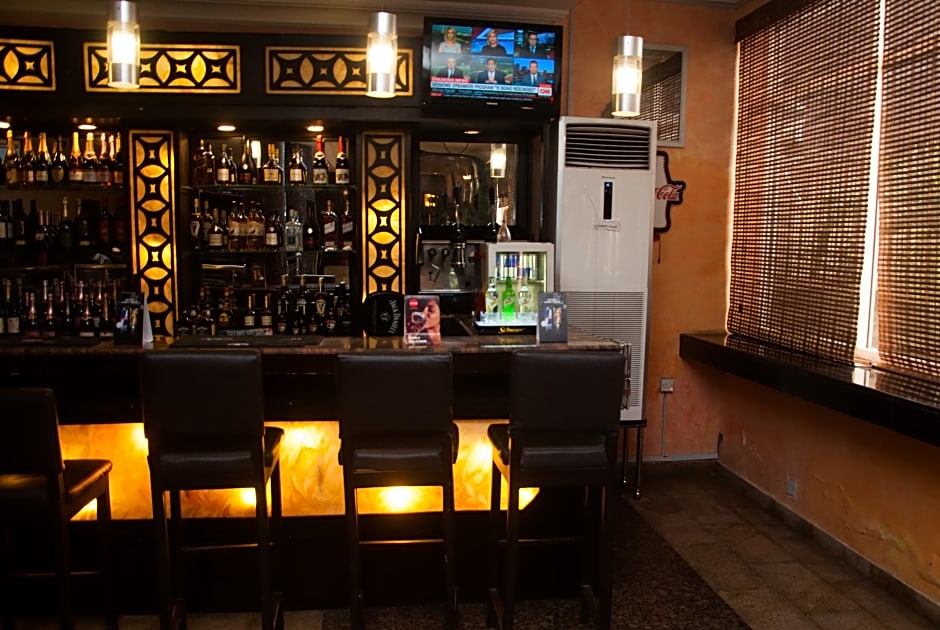 Swiss International D' Palm Airport