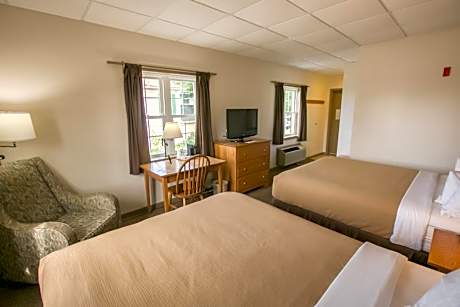 Two Queen Beds - Upper Level (with Steps)