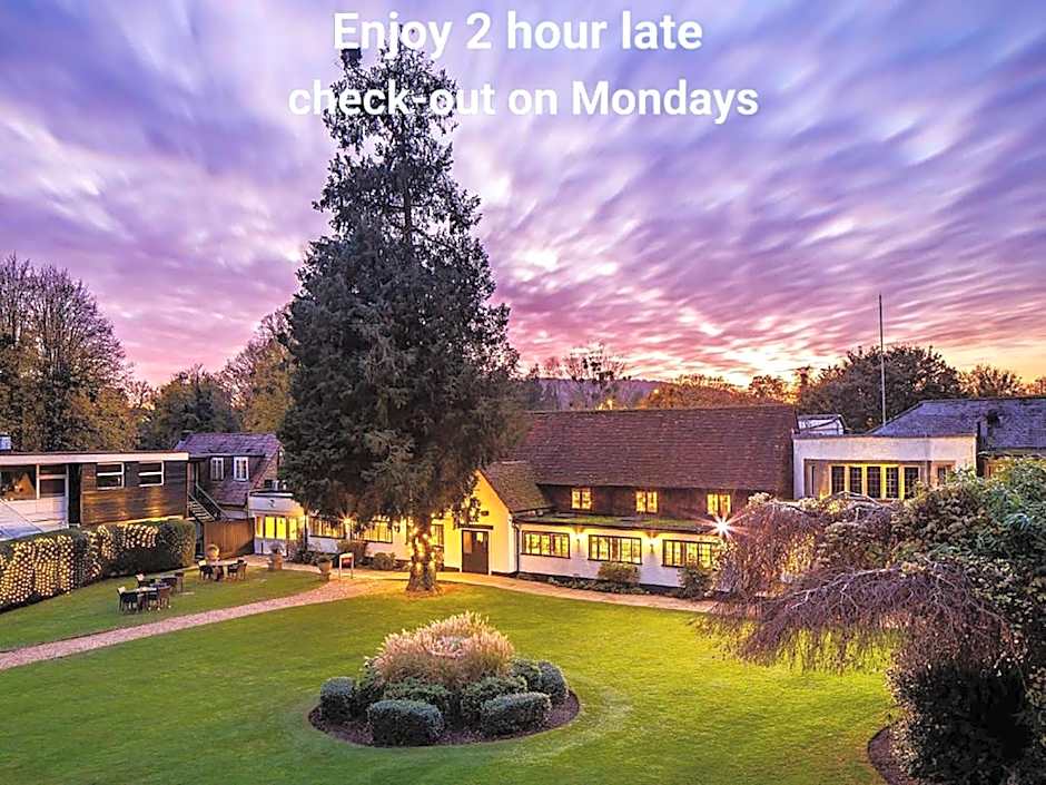 Sunday Box Hill Burford Bridge Hotel