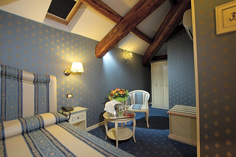 Hotel Conterie