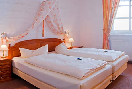 Country View Double Bed
