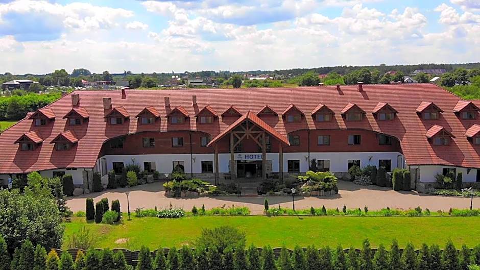 HOTEL CICHA WODA NIEPORĘT