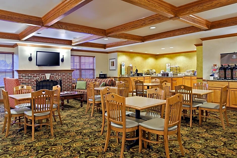 Country Inn & Suites by Radisson, Sycamore, IL